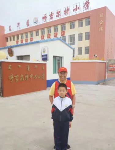 刘昊 